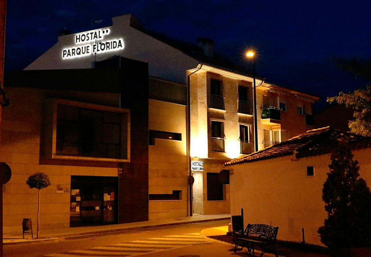 فندق Parque Florida Ciudad-Rodrigo المظهر الخارجي الصورة